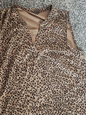 Eddie Bauer Brown Leopard Accent Sleeveless Top